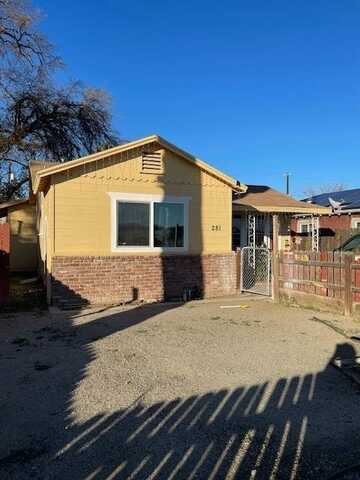 281 Sacramento Street E, Coalinga, CA 93210