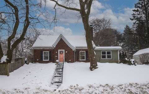 1007 CHESTNUT HILL Drive, Erie, PA 16509