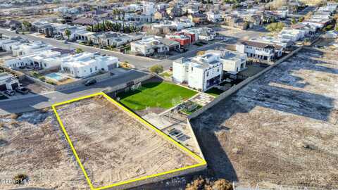 2020 BOY SCOUT Lane, Sunland Park, NM 88063