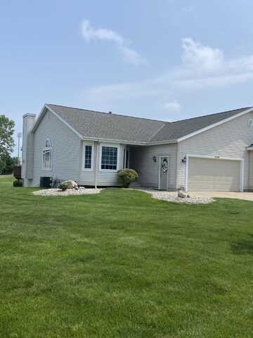 3798 Greuling Road, Norton Shores, MI 49441