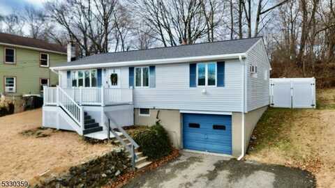 91 Hillside Dr, Hamburg, NJ 07419