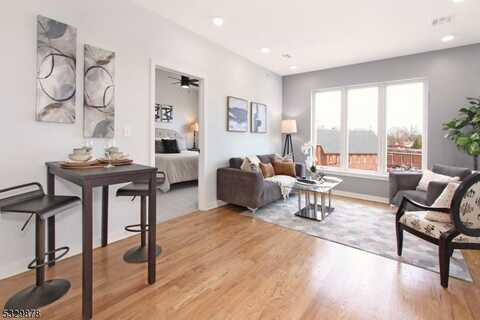 660 Bloomfield Ave, Unit 402, Bloomfield, NJ 07003