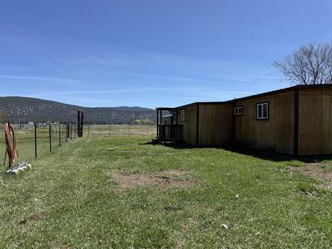 1355 Day School Road, Chiloquin, OR 97624