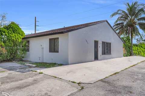 18010 NW 41st Pl, Miami Gardens, FL 33055