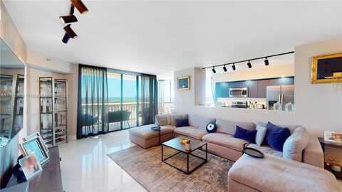 1000 W Island Blvd, Aventura, FL 33160