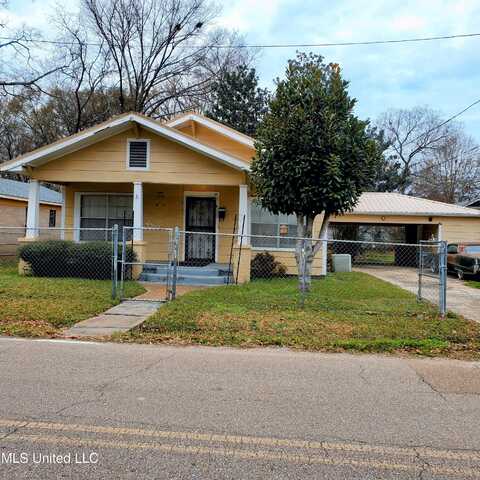 306 Walnut Street, Canton, MS 39046