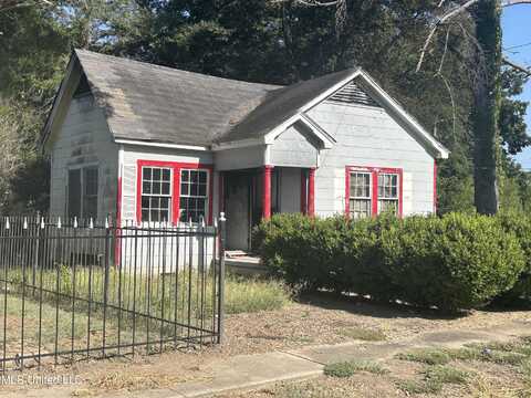 310 N Stone Avenue, Greenwood, MS 38930