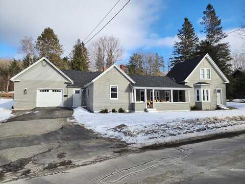 108 Fairview Avenue, Farmington, ME 04938