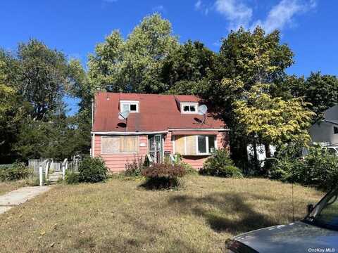 23 Satinwood Street, Central Islip, NY 11722