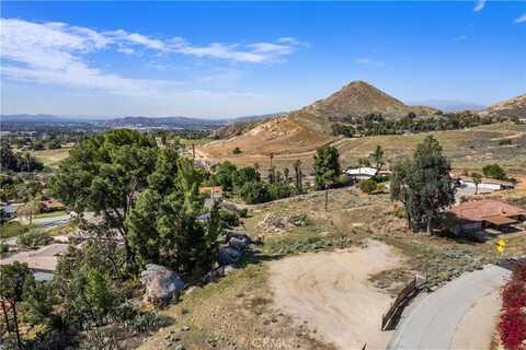 2935 Galaxie Heights Road, Riverside, CA 92507