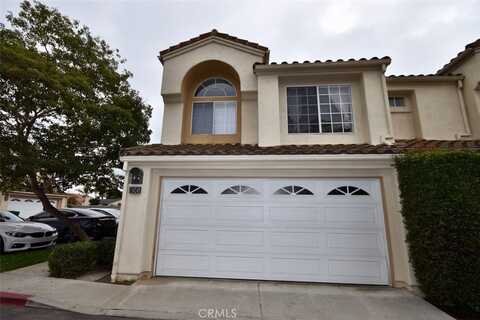 186 Almador, Irvine, CA 92614