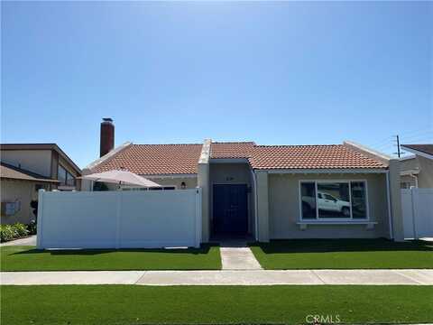 214 Springfield Ave, Huntington Beach, CA 92648