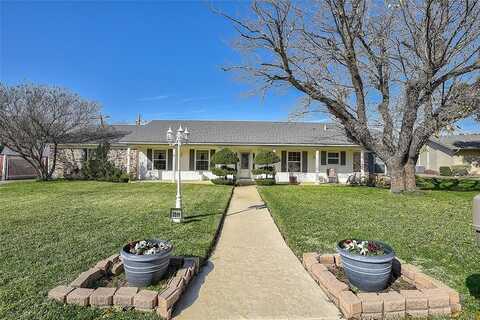 3511 Apple Valley Drive, Farmers Branch, TX 75234