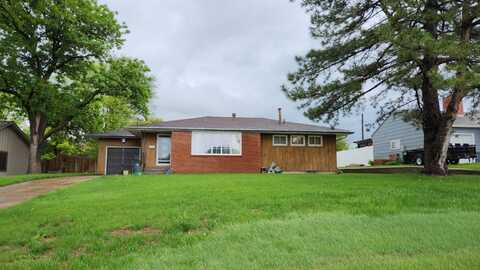 611 W Wilberforce, Norton, KS 67654