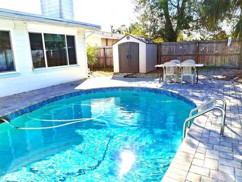 8164 127TH STREET, SEMINOLE, FL 33776