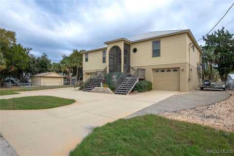 1621 NW 20th Avenue, Crystal River, FL 34428