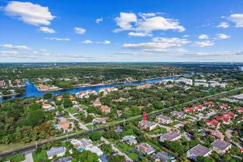 41 Uno Lago Drive, Juno Beach, FL 33408