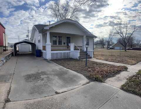 212 S High St, Eureka, KS 67045