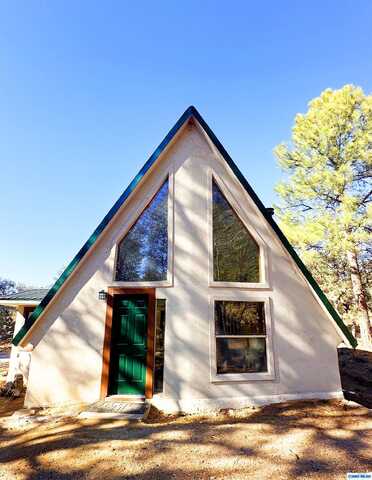 36 Euphoria Road, Silver City, NM 88061