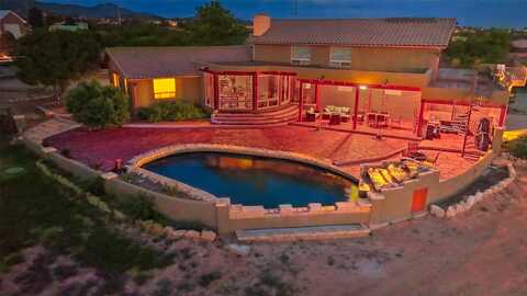 102 Rabbit Road, Santa Fe, NM 87508