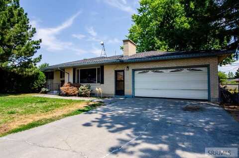 2205 Craig Avenue, Idaho Falls, ID 83404