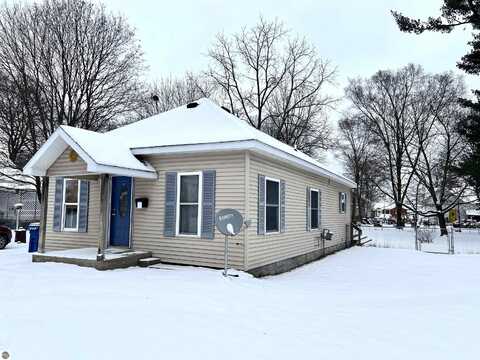 446 Boon Street, Cadillac, MI 49601