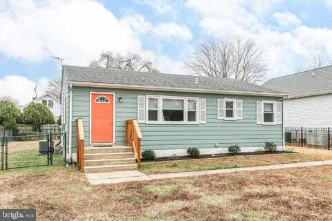 150 5TH, COLONIAL BEACH, VA 22443