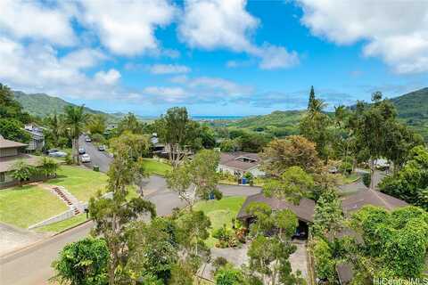 Lopaka Way, Kailua, HI 96734