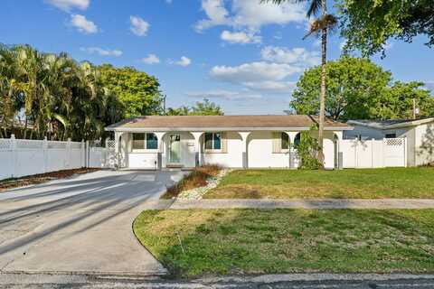 9Th, DANIA, FL 33004