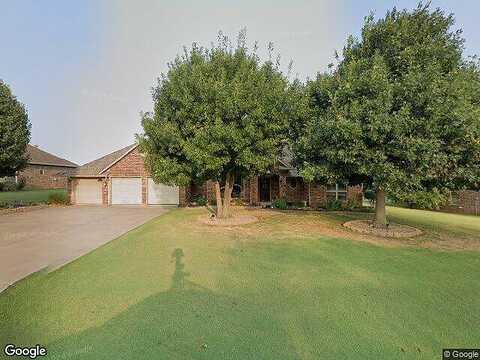 N Hogan Ave #67, Guthrie, OK 73044