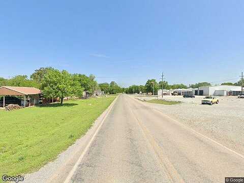 S 4Th St #6, Perry, OK 73077