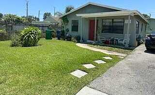 26Th, RIVIERA BEACH, FL 33404