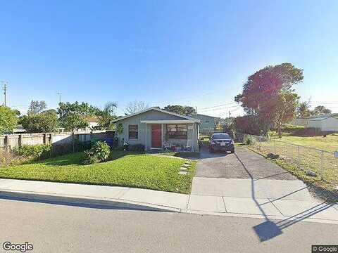 26Th, RIVIERA BEACH, FL 33404