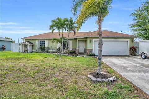 24Th, LEHIGH ACRES, FL 33976