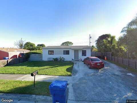 27Th, RIVIERA BEACH, FL 33404