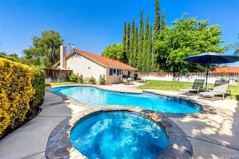 Stowe, CASTAIC, CA 91384