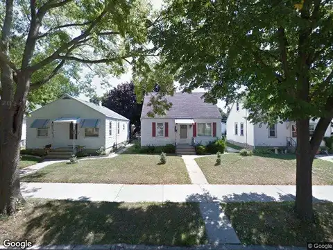 74Th, MILWAUKEE, WI 53214