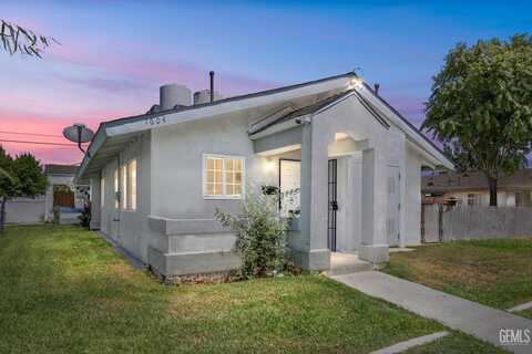 11Th, BAKERSFIELD, CA 93307