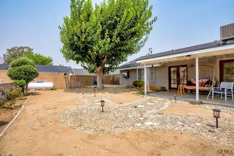 Laurel, LAKE ISABELLA, CA 93240