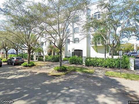 Madruga, CORAL GABLES, FL 33146