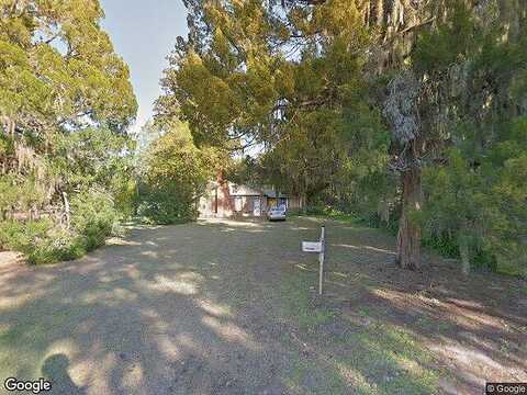 Pine, CRESCENT CITY, FL 32112