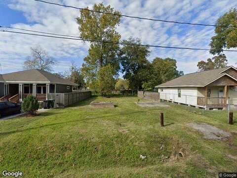 Hezekiah Ln # A, Houston, TX 77088