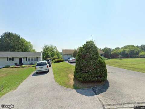 Buckskin Dr # 67, Hanover, PA 17331