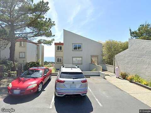 Palmetto Ave 28, Pacifica, CA 94044