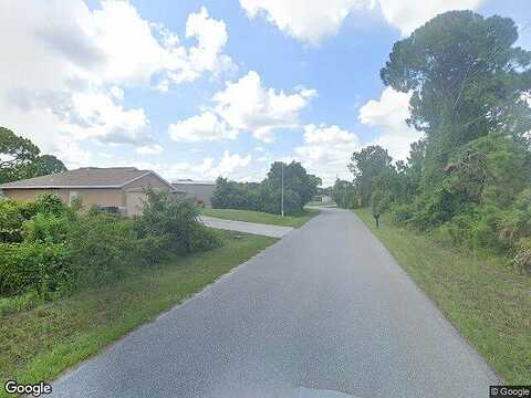 Clovelon St, North Port, FL 34291