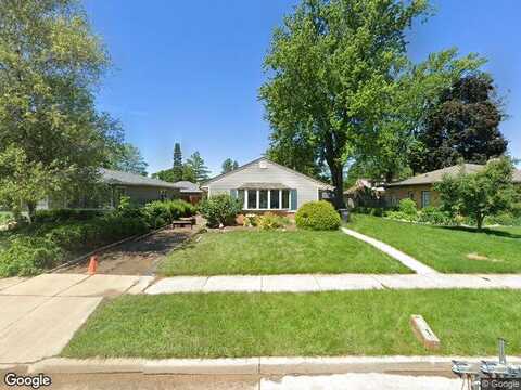 Oakwood, OCONOMOWOC, WI 53066