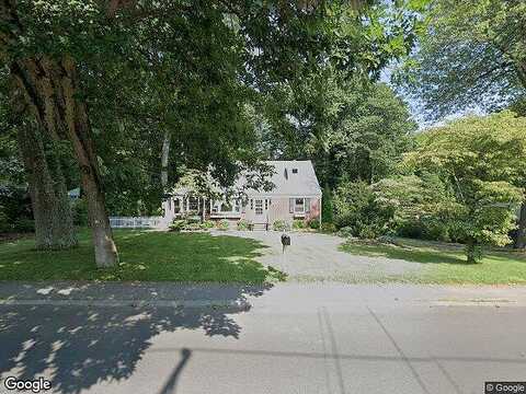 West, DARIEN, CT 06820