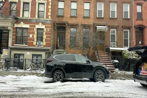 Lexington, BROOKLYN, NY 11216