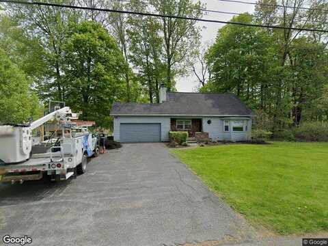 Woodspath, LIVERPOOL, NY 13090