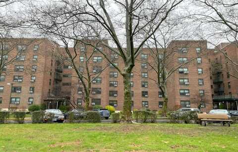 73Rd Ave 6G, Bayside, NY 11364